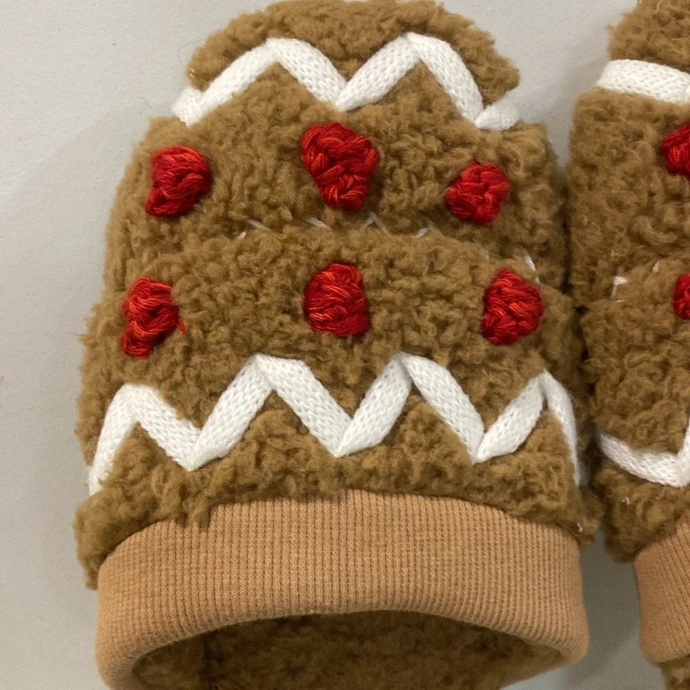 Pottery Barn Gingerbread Plush Slippers Cozy Holiday House Shoes Medium - Picture 3 of 12